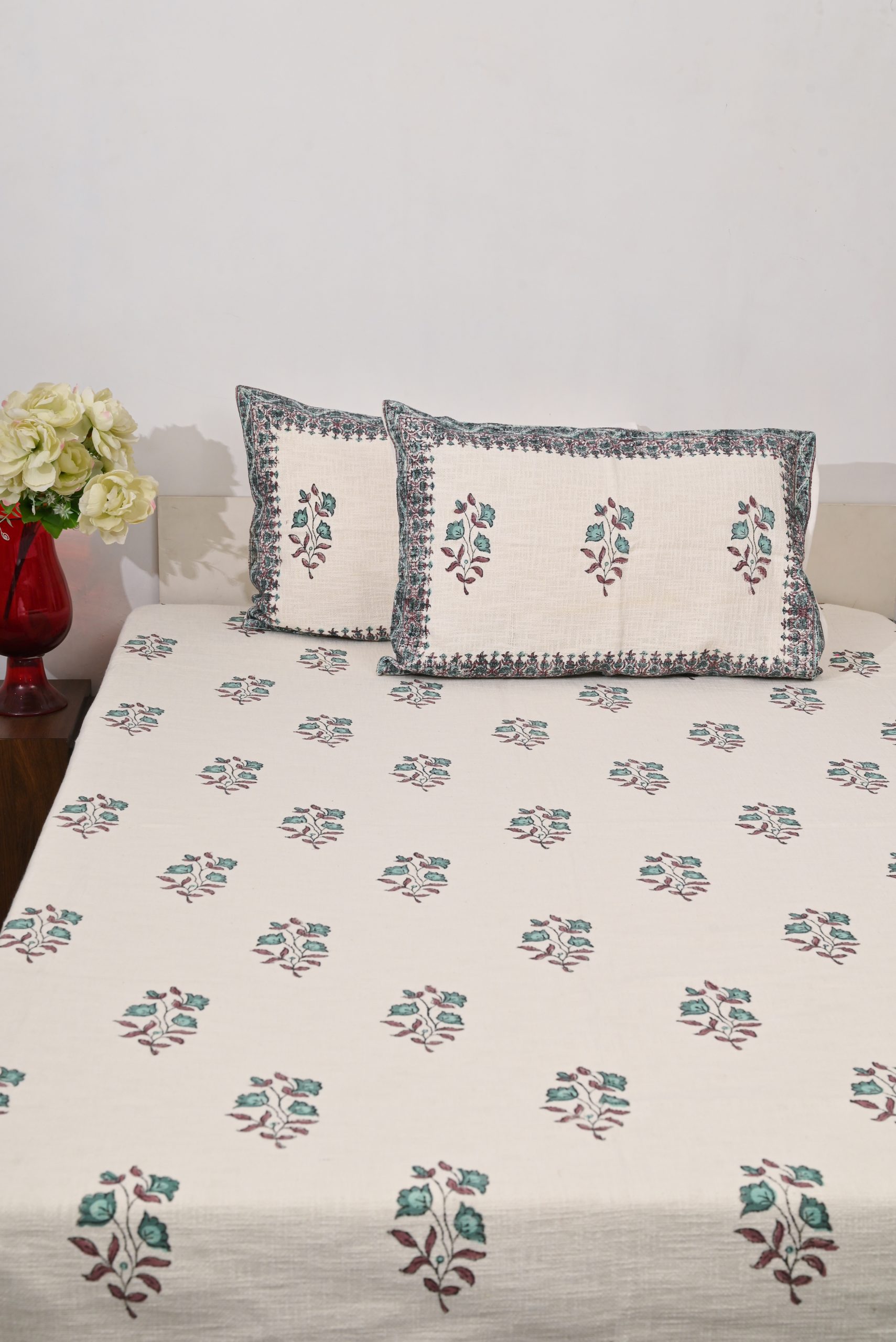 Papoula Block Printed Bedcover + 2 Pillow Cover