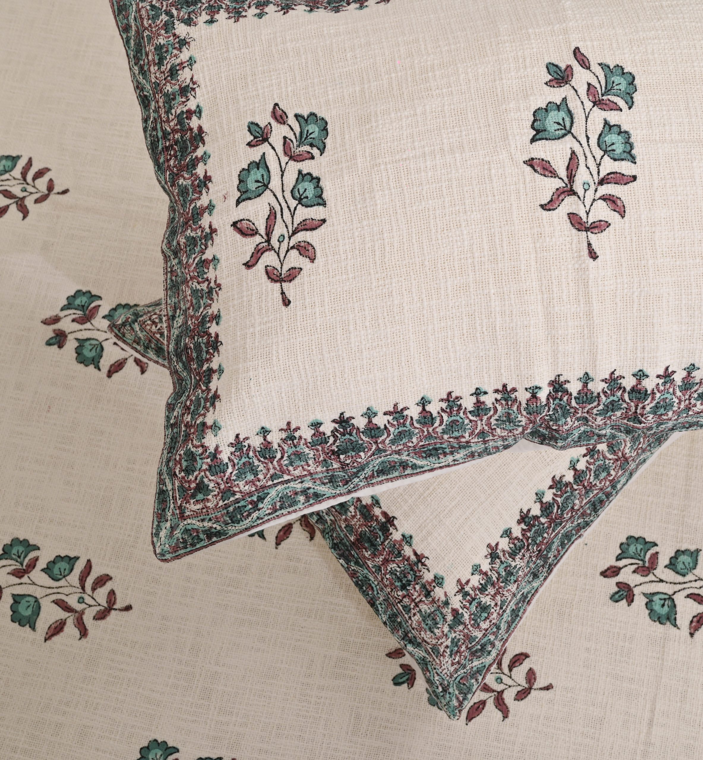 Papoula Block Printed Bedcover + 2 Pillow Cover - Image 4