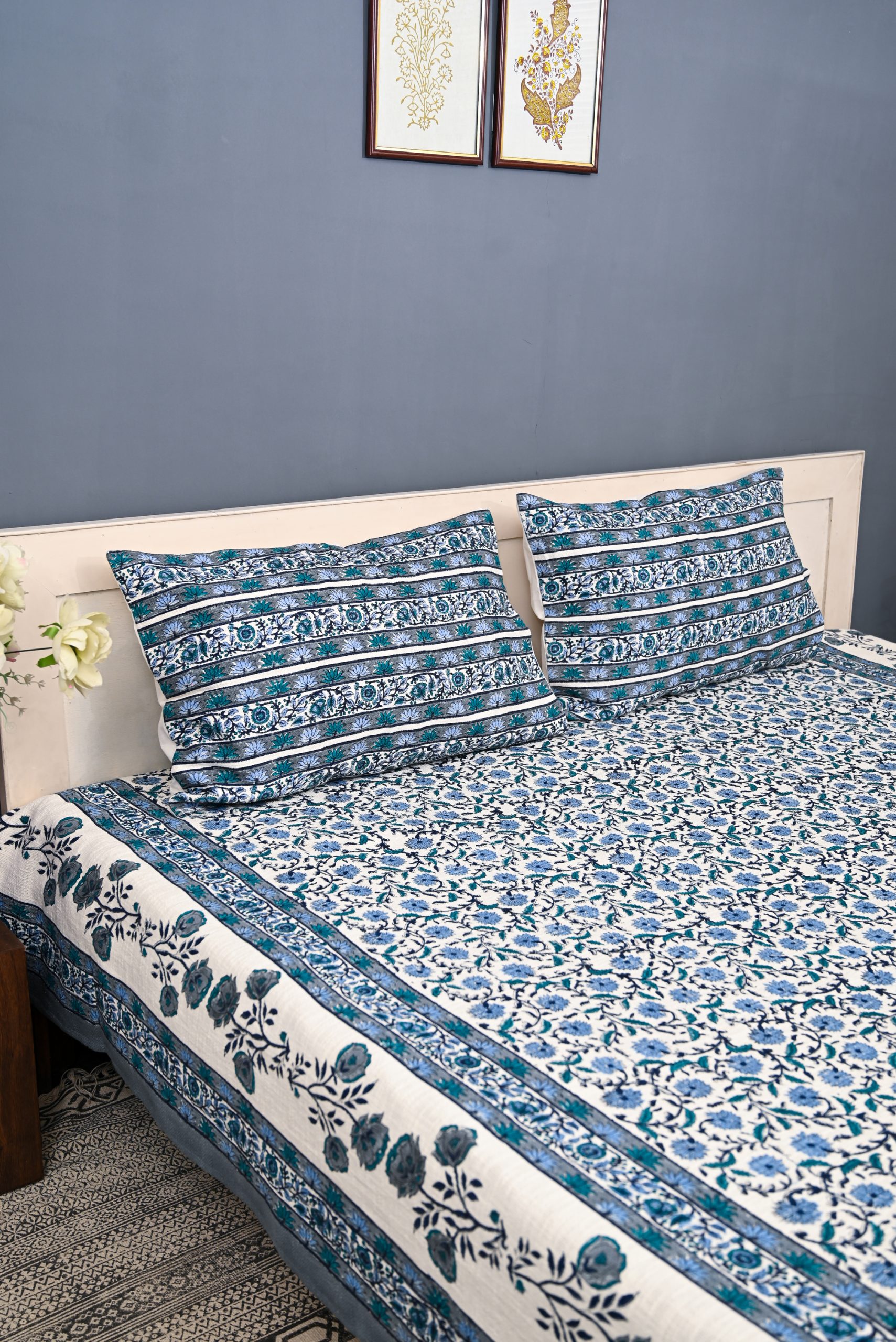 Blue Balloon Block Printed Bedcover + 2 Pillow Cover